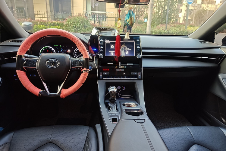 丰田 亚洲龙 2019款 双擎 2.5L XLE尊贵版 国VI中控内饰12