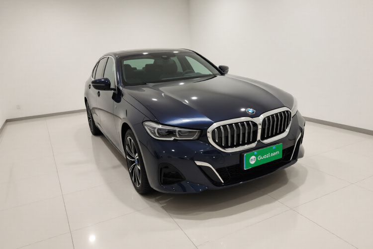 宝马5系 2025款 530Li 领先型 M运动套装车身外观3