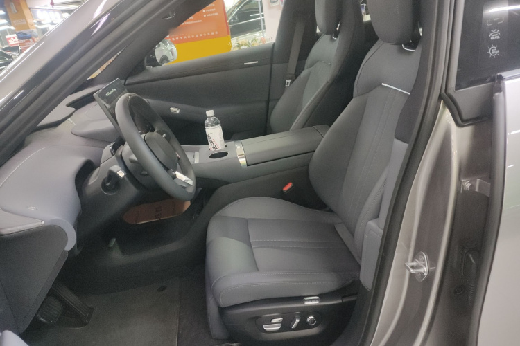 小米汽车 小米YU7 2025款 超长续航后驱版中控内饰19