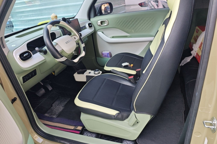 吉利银河 2025款 210km 熊猫骑士局部细节19