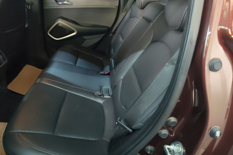 北京现代ix35 2018款 2.0L 自动两驱智勇·畅享版中控内饰21