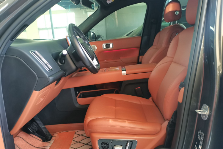 理想汽车 理想L9 2023款 Pro中控内饰19