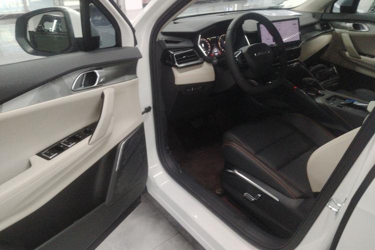 领克06 EM-P 2023款 1.5T Remix PHEV Pro中控内饰20