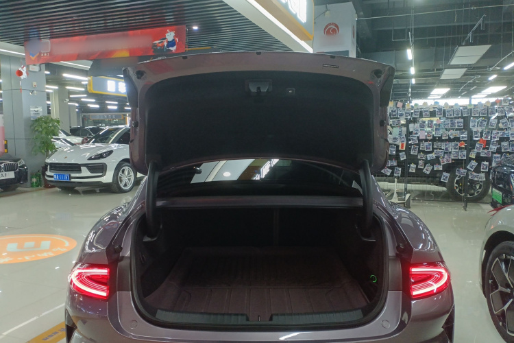 小米汽车 小米SU7 2024款 后驱超长续航高阶智驾Pro版机舱底盘23