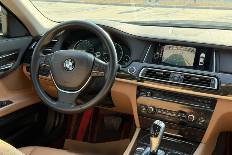 宝马7系 2014款 730Li 臻享型中控内饰7013