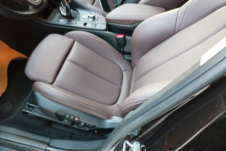 宝马X1 2020款 sDrive25Li 领先型局部细节19