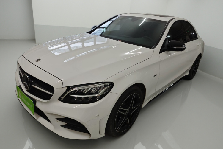 奔驰C级 2021款 C 260 星耀臻藏版车身外观1