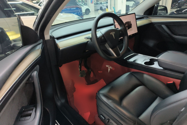 特斯拉 Model Y 2022款 改款 后轮驱动版中控内饰20