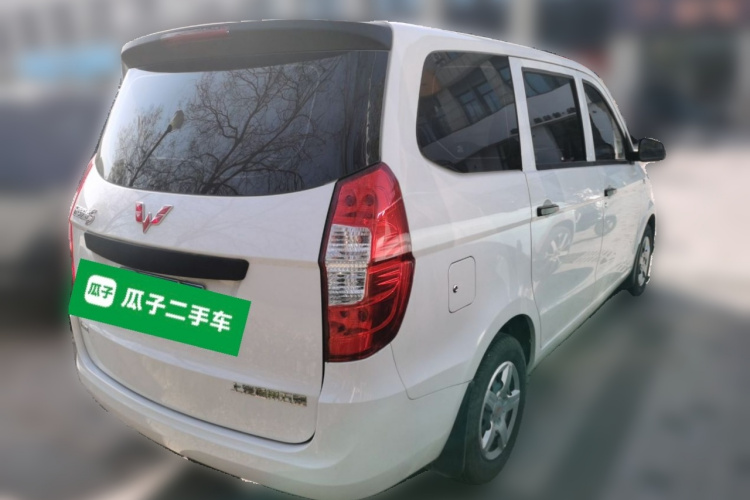 五菱汽车 五菱宏光 2021款 1.5L改款 S基本型 电动助力LAR车身外观6005