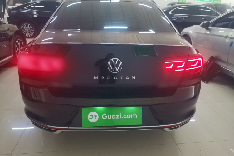 大众 迈腾 2023款 200万辆纪念版 280TSI DSG舒适型车身外观6