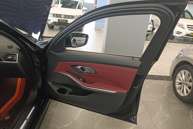 宝马3系 2022款 改款 320Li M运动套装中控内饰7005