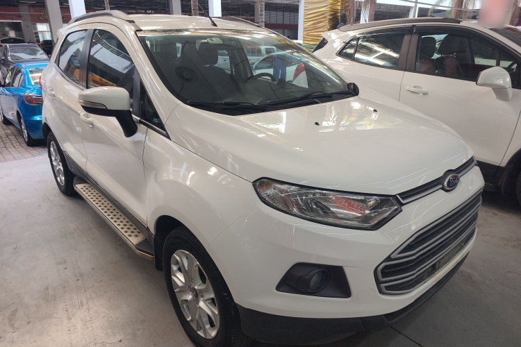 福特 翼搏 2013款 1.5L 自动风尚型车身外观3