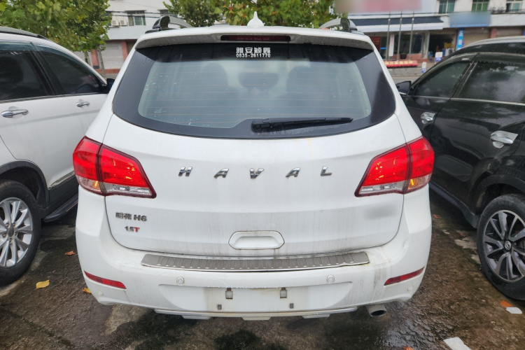 哈弗H6 2015款 升级版 1.5T 手动两驱精英型车身外观6