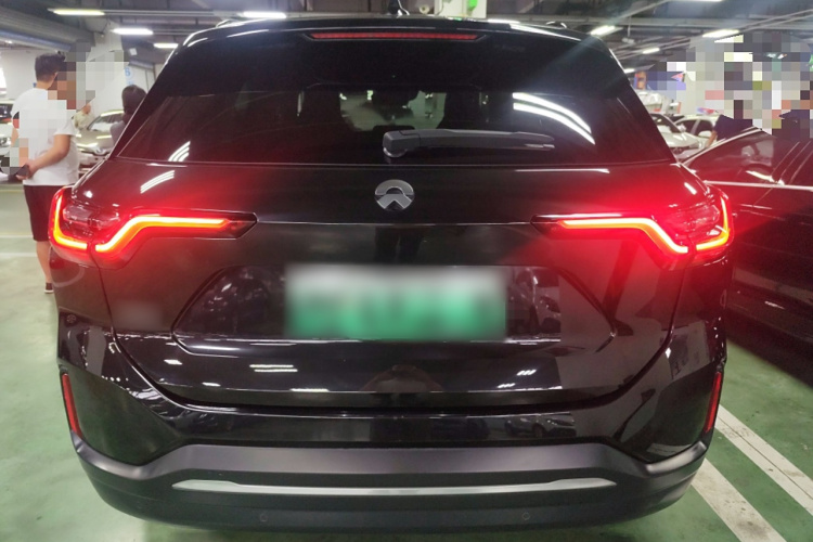 蔚来ES6 2020款 420KM 运动版车身外观6004