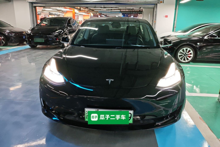 特斯拉 Model 3 2019款 标准续航后驱升级版车身外观2