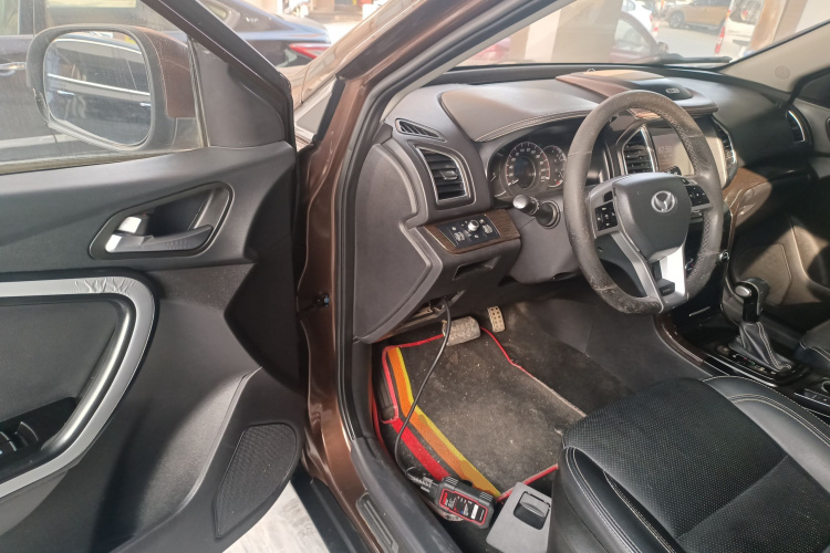 北汽幻速S6 2017款 1.5T CVT乐享型中控内饰20