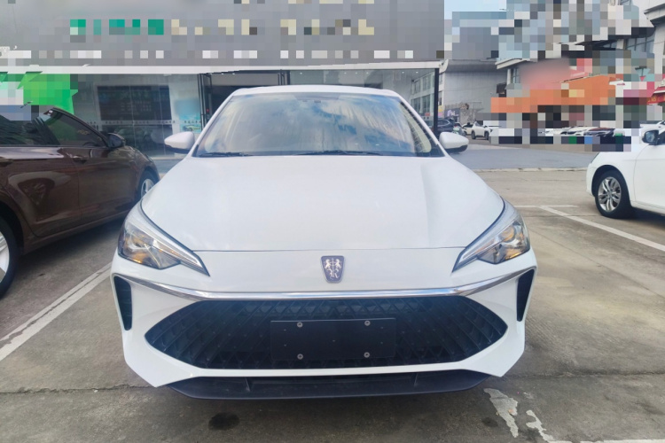 荣威i5 2023款 1.5L 手动优越版车身外观2