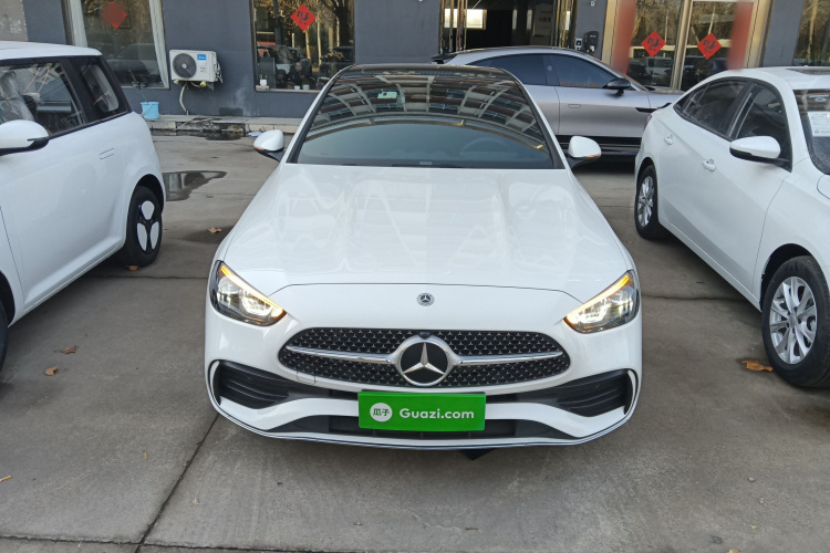 奔驰C级 2023款 改款 C 200 L 运动版车身外观2