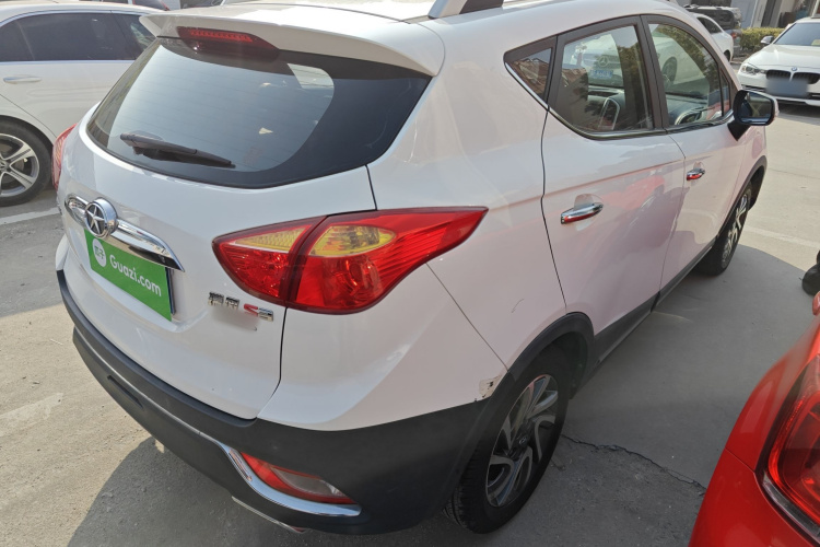 江汽集团 瑞风S3 2016款 1.5L 手动豪华智能型车身外观7