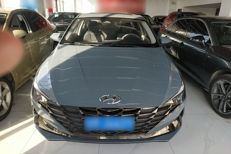 现代 伊兰特 2021款 1.5L CVT LUX尊贵版车身外观2
