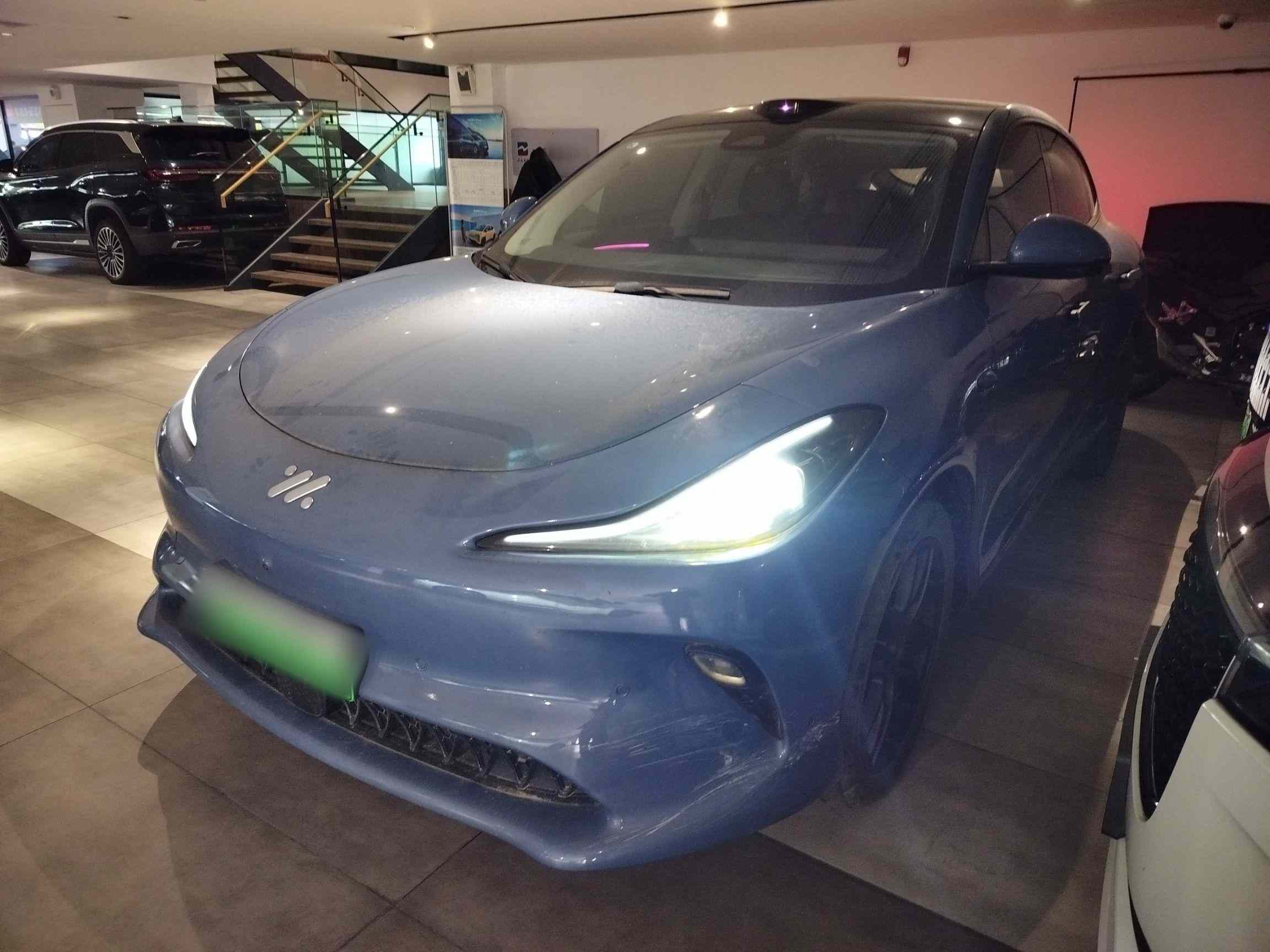 智己汽车 智己LS6 2025款 灵蜥智驾版(2)
