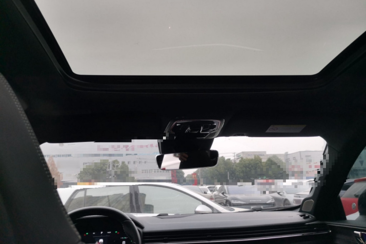 领克01 EM-P 2023款 1.5TD EM-P PM中控内饰22