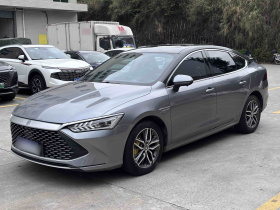 比亚迪 秦PLUS 2021款 DM-i 55KM 旗舰型