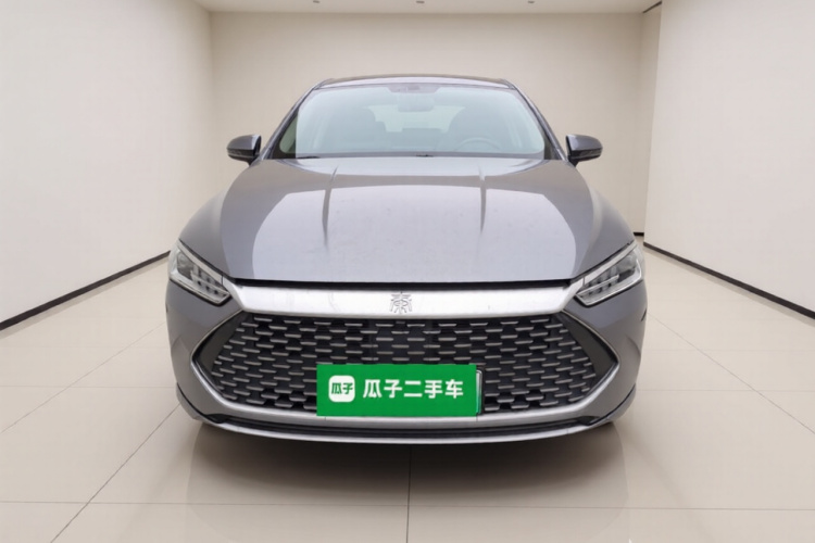 比亚迪 秦PLUS 2023款 冠军版 DM-i 55KM领先型车身外观2