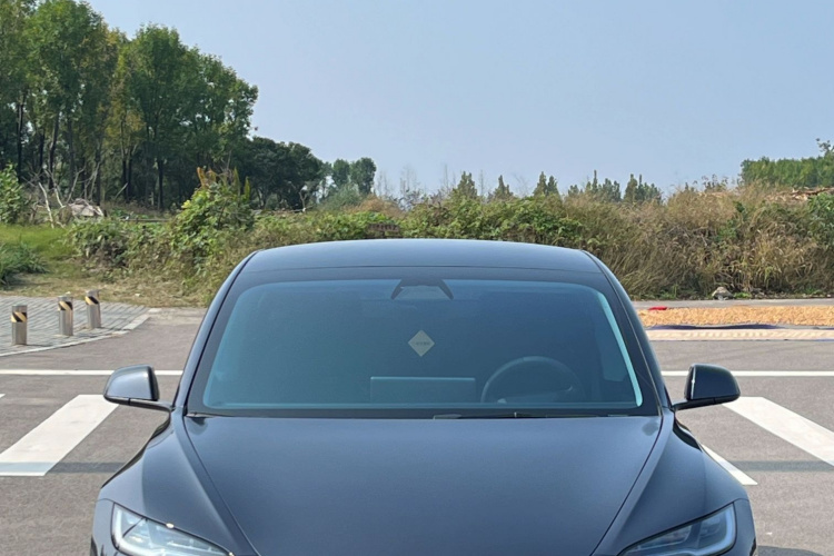 特斯拉 Model 3 2023款 后轮驱动版车身外观6001