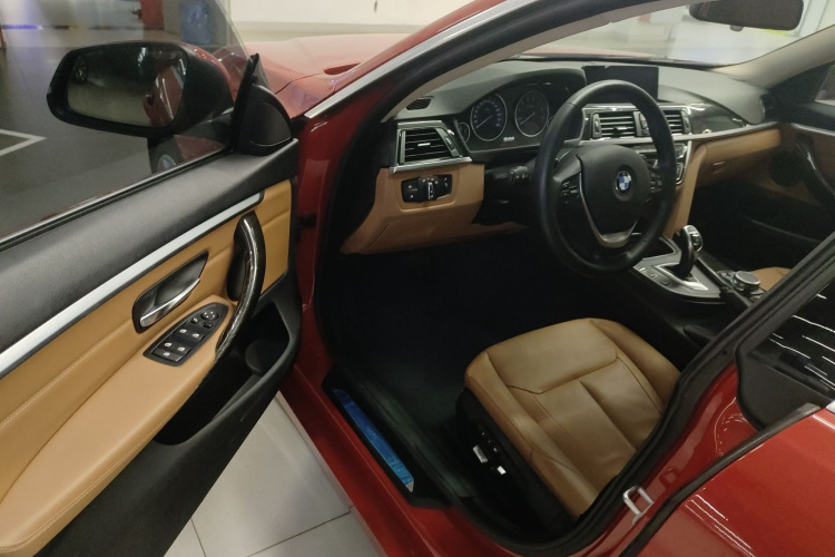 宝马4系 2014款 428i Gran Coupe 设计套装型中控内饰7003