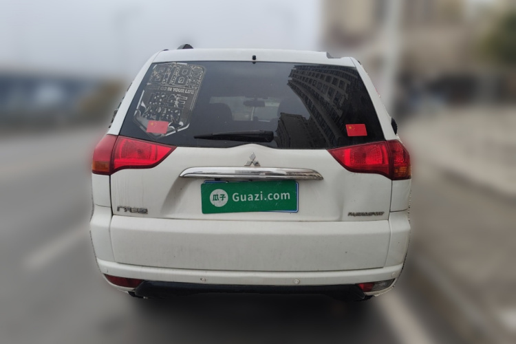 三菱 帕杰罗·劲畅 2013款 3.0L 自动两驱豪华版车身外观6004