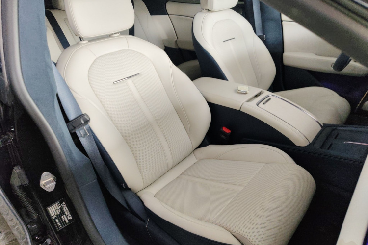 极氪007 2024款 后驱智驾版 75kWh局部细节41