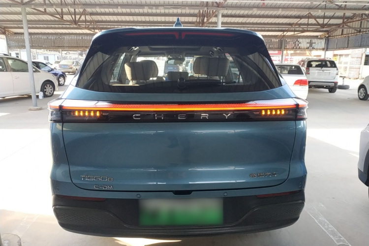 奇瑞 瑞虎8 PLUS C-DM 2025款 1.5T 116km 尊贵型 5座车身外观6004