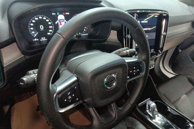 沃尔沃XC40 2022款 T4 四驱智远豪华版中控内饰12