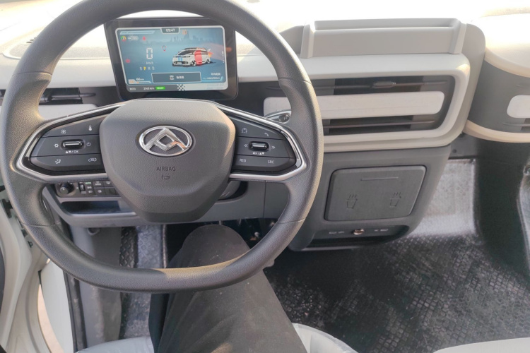 上汽大通MAXUS 大拿V1 2024款 V1 长轴高顶 多功能版（62kWh）中控内饰7002