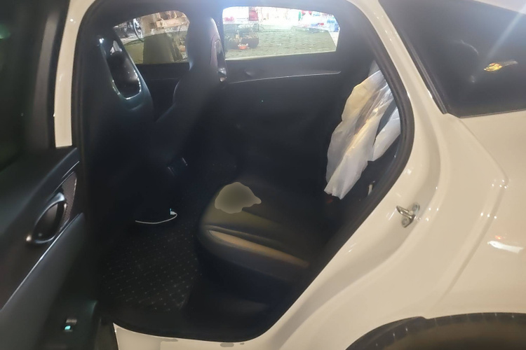 比亚迪 海豹06新能源 2025款 DM-i 智驾版 80KM豪华型中控内饰21