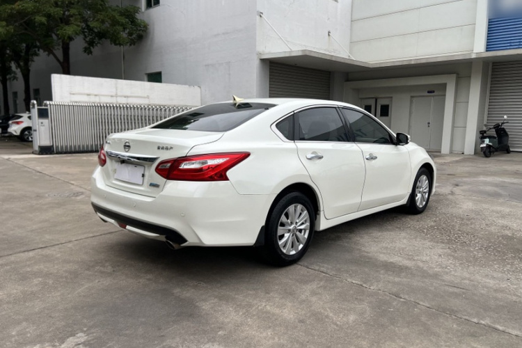 日产 天籁 2016款 改款 2.0L XL舒适版车身外观6002