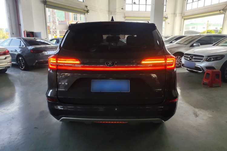 比亚迪 宋 2020款 经典版 1.5T 自动精英型车身外观6004