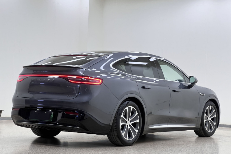 鸿蒙智行 智界R7 2024款 纯电 802km Max车身外观6006