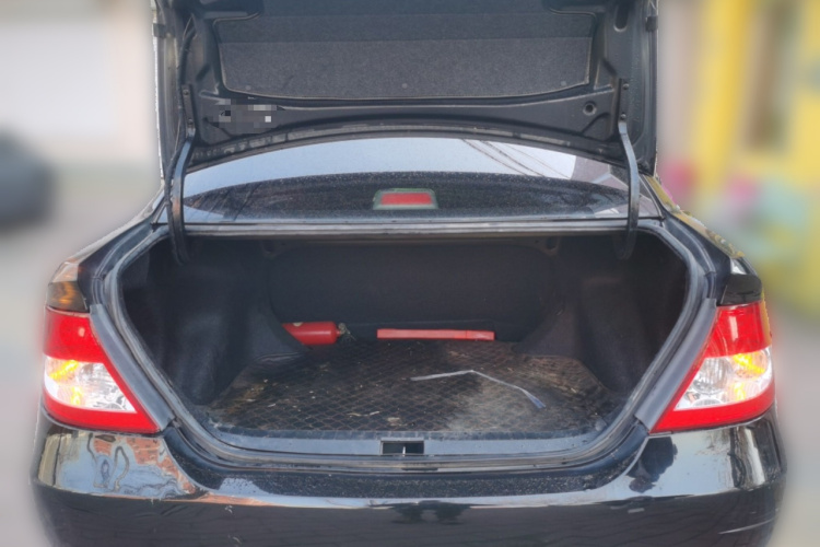 比亚迪F3 2020款 1.5L 手动经典型中控内饰23