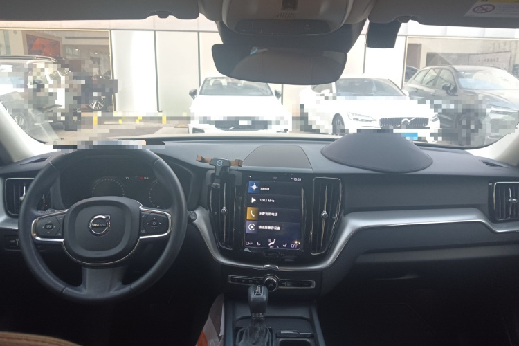 沃尔沃XC60 2019款 T5 四驱智远版 国V中控内饰12