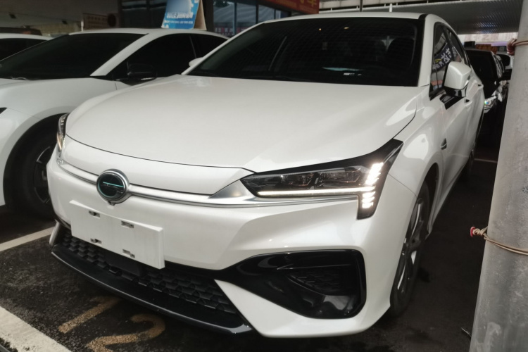 埃安 AION S 2023款 魅 580 磷酸铁锂车身外观1
