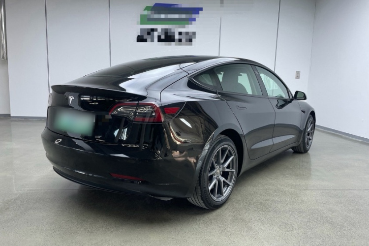 特斯拉 Model 3 2022款 后轮驱动版车身外观6004