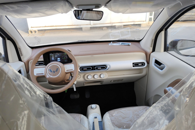 五菱汽车 宏光MINIEV 2024款 第三代 215km 青春版中控内饰12