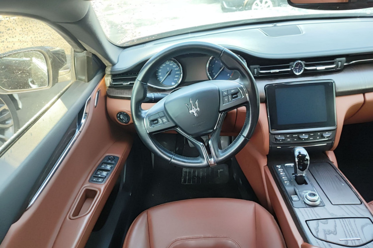 玛莎拉蒂 总裁 2018款 3.0T 标准版中控内饰13