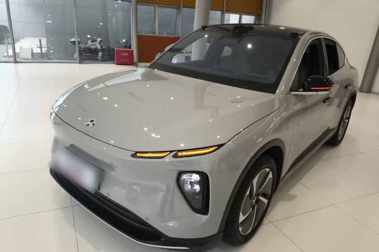 蔚来EC6 2023款 75kWh车身外观1