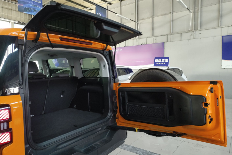 北京越野 北京BJ40 2024款 2.0T 全新城市猎人版 侠客型局部细节23