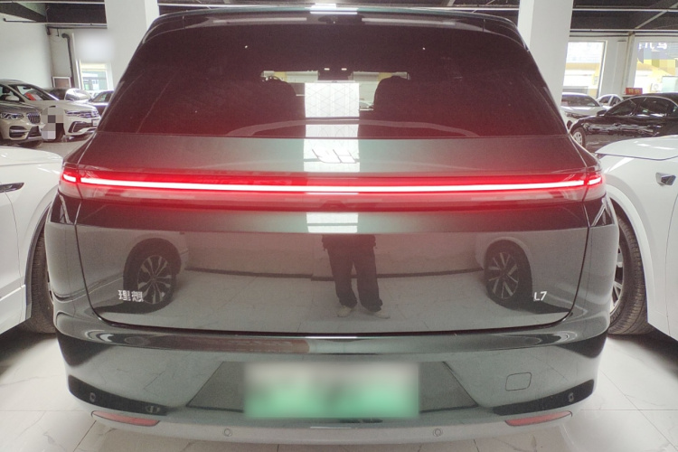 理想汽车 理想L7 2023款 Air车身外观6