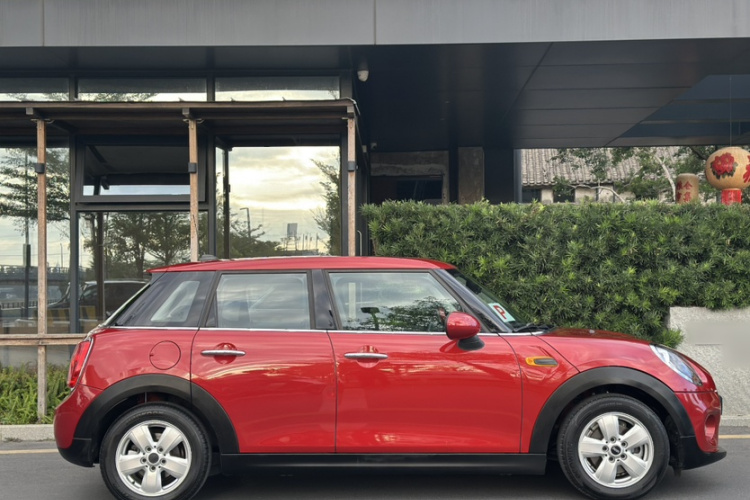 MINI 2016款 1.2T ONE 五门版车身外观6001