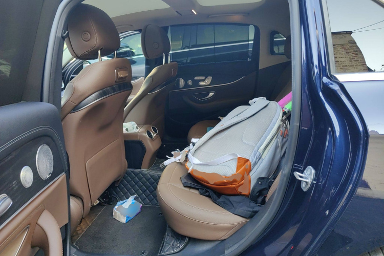 奔驰E级 2020款 改款 E 300 L 运动殊享版中控内饰21